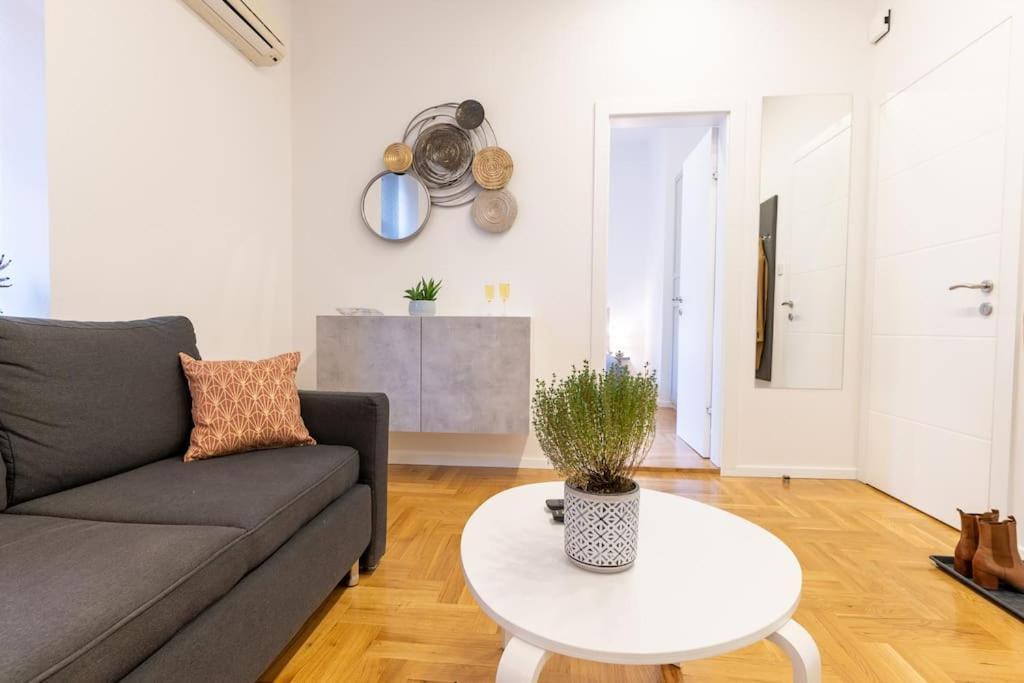 Official 4* Brand New Modern Apartment/Balcony Zagabria Esterno foto