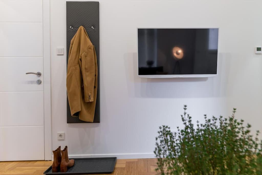 Official 4* Brand New Modern Apartment/Balcony Zagabria Esterno foto